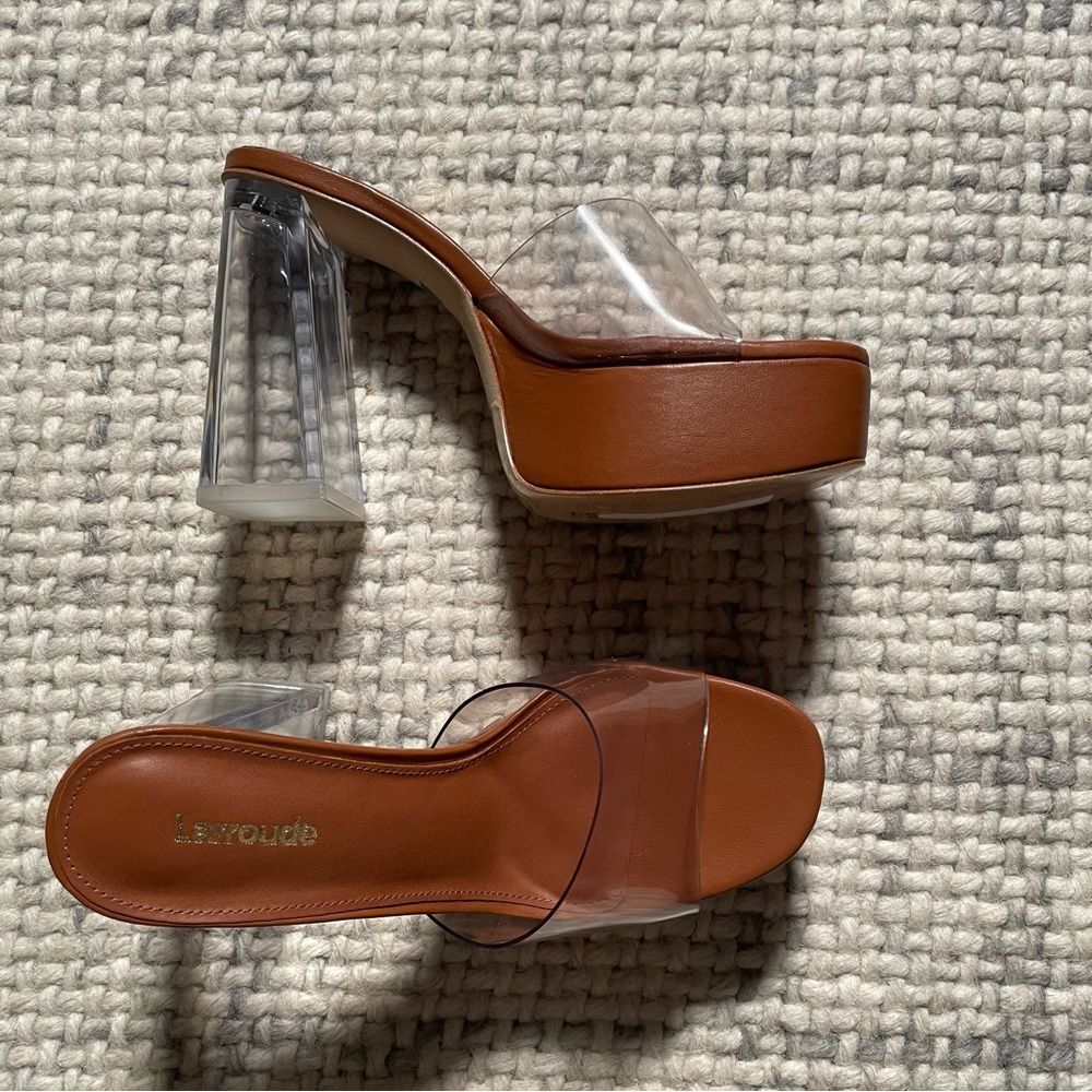 NEW Larroude Carmel Dolly Lucite Platform Mules 6.5